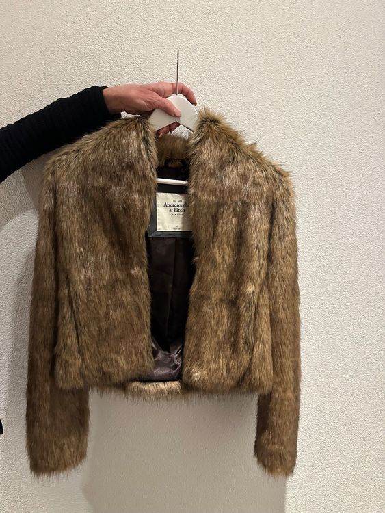 Strickjacke Damen Sommer - Leichte Trachtenjacke Mit V-Ausschnitt