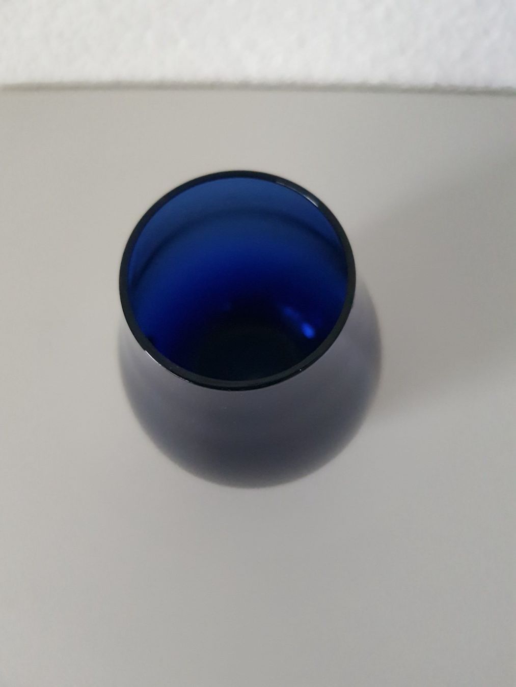 Vasen & Gefässe: Sarner Glasvase Väsli klein blau – Gebraucht aus Urdorf von Colina 1