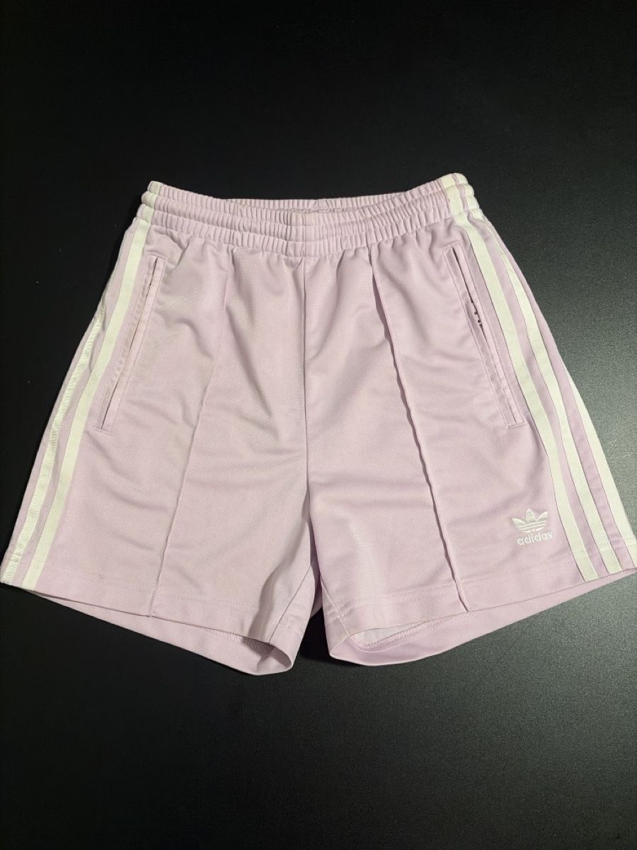 Adidas Pantaloni: Adidas Shorts – Nuovo (secondo la descrizione) da Zürich venduto da ste_28gp