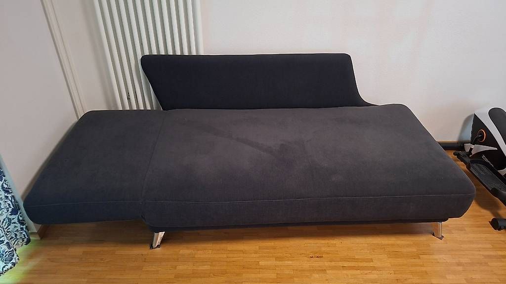 Divani: Gratis Sofa zur Abholung – Usato da Zürich venduto da chr_9q2r 1
