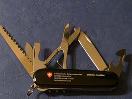 Victorinox Militar Messer top neu Huntsman