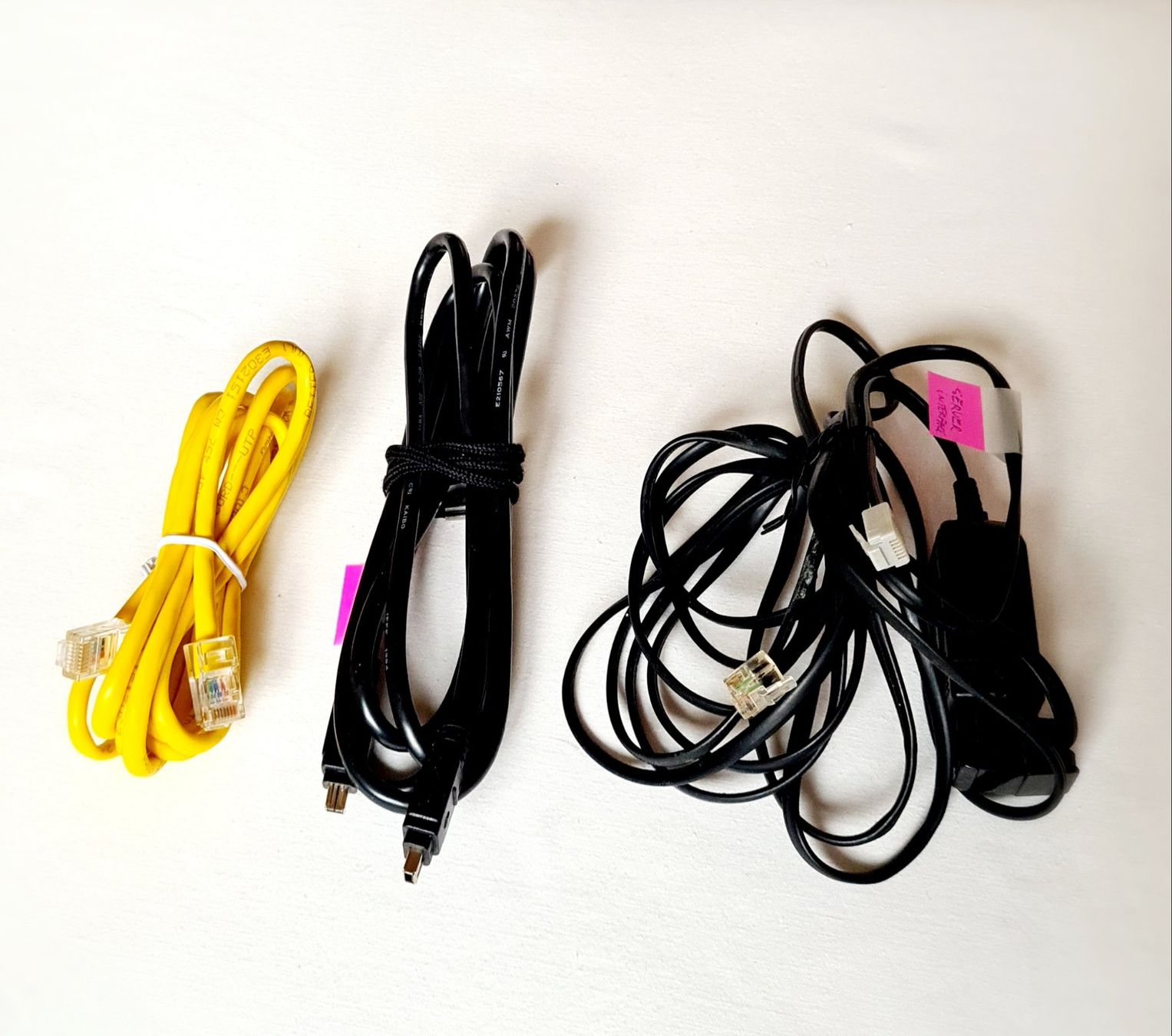 Cavi: Cables divers Usb, camcode, Tv, téléphone – Usato da Thônex venduto da AneleManele 4