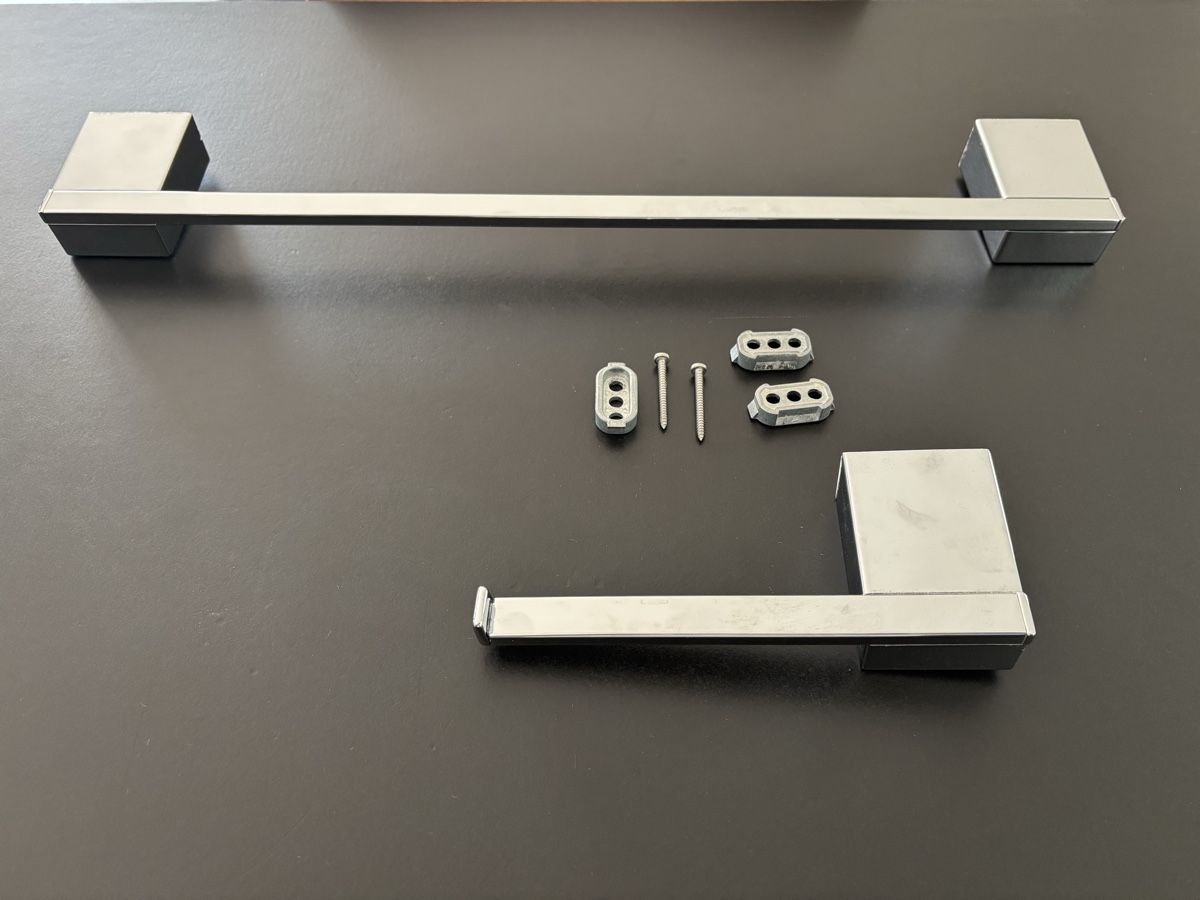 Supporti a parete: Badezimmer-Halter Set, Chrom-Look ab 1.- – Usato da Solothurn venduto da Tony037