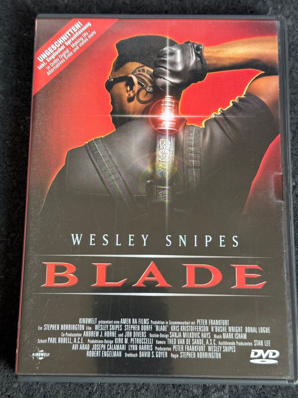 Alle DVDs: BLADE DVD DE/EN Wesley Snipes – Gebraucht aus Fribourg von tschjoly