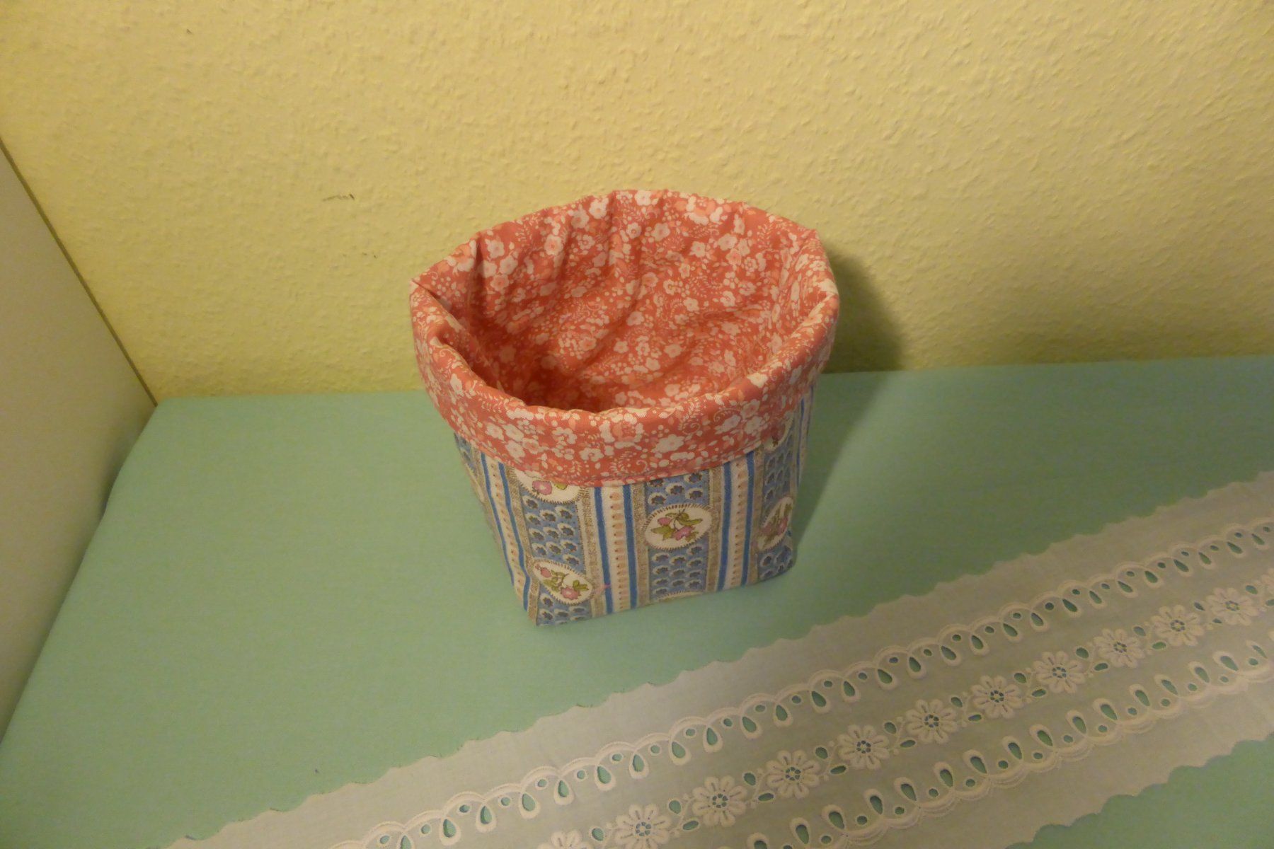 Altro per la casa: Patchwork Unikat - Utensilo - Stoffkörbchen - Organizer, neu – Nuovo (secondo la descrizione) da Brunnadern venduto da pinkfaden 1