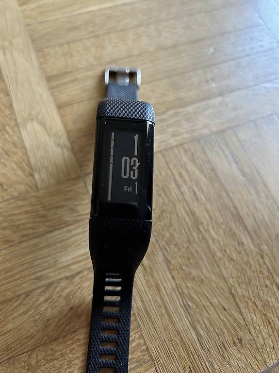 Smartwatch: Garmin Vivosmart HR+ – Usato da Dällikon venduto da ada89 1