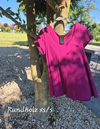 SEHR SCHÖNES T-Shirt von RUNDHOLZ in A-Form, XS/S