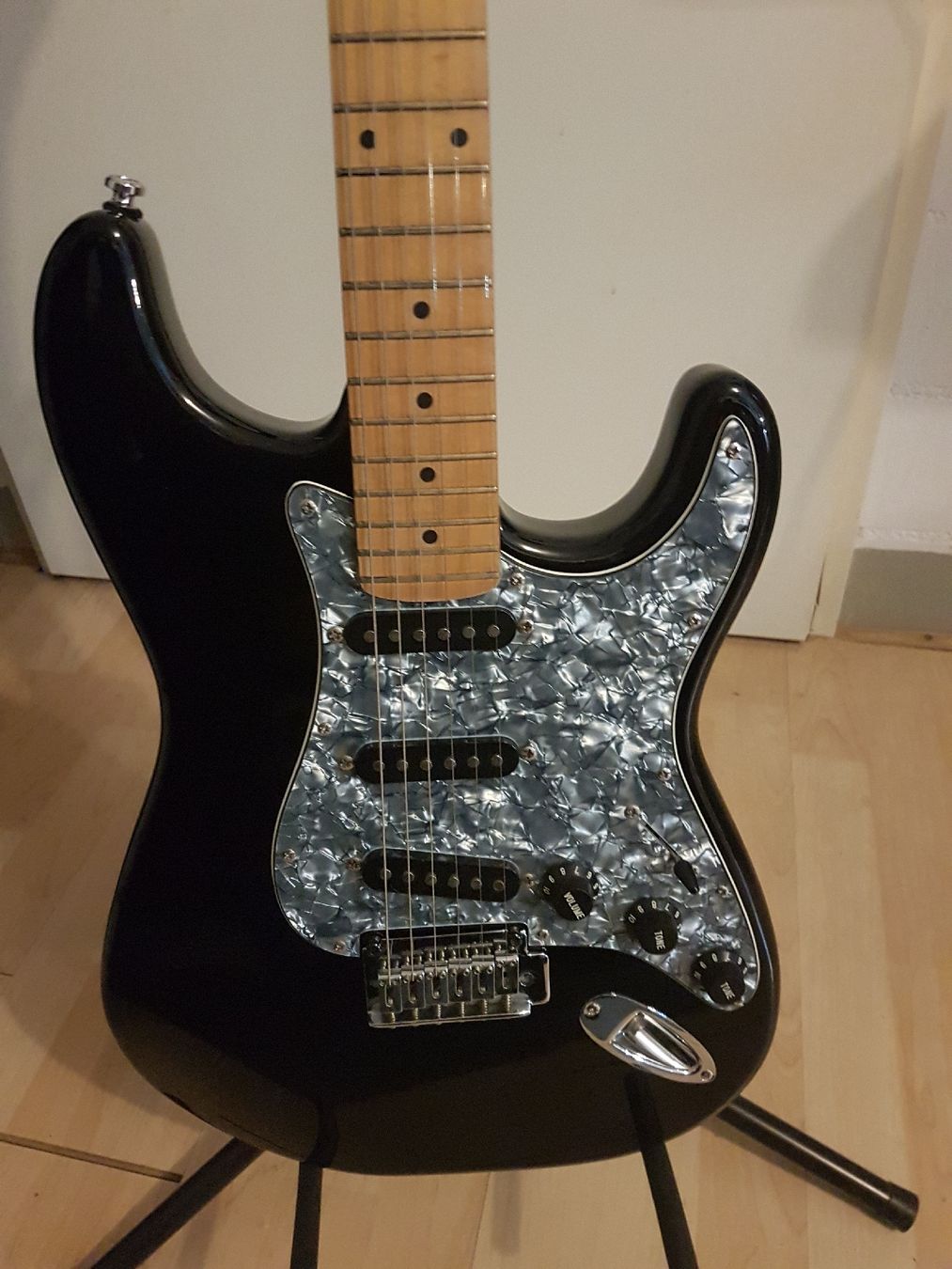 Hohner Instruments de musique: Hohner neu lackiert  – D'occasion à sulgen par 270963 1