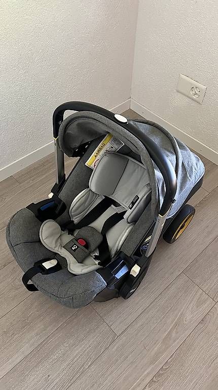 Doona Kinderwagen: Poussette & Siège Auto Doona Gris  Gain de place absolu ! – Gebraucht aus Corcelles-Payerne von lys_h56f 1