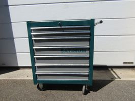 Werkzeugwagen bestückt