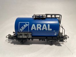 Märklin Kesselwagen (Tankwagen) ARAL blau, AC Achsen