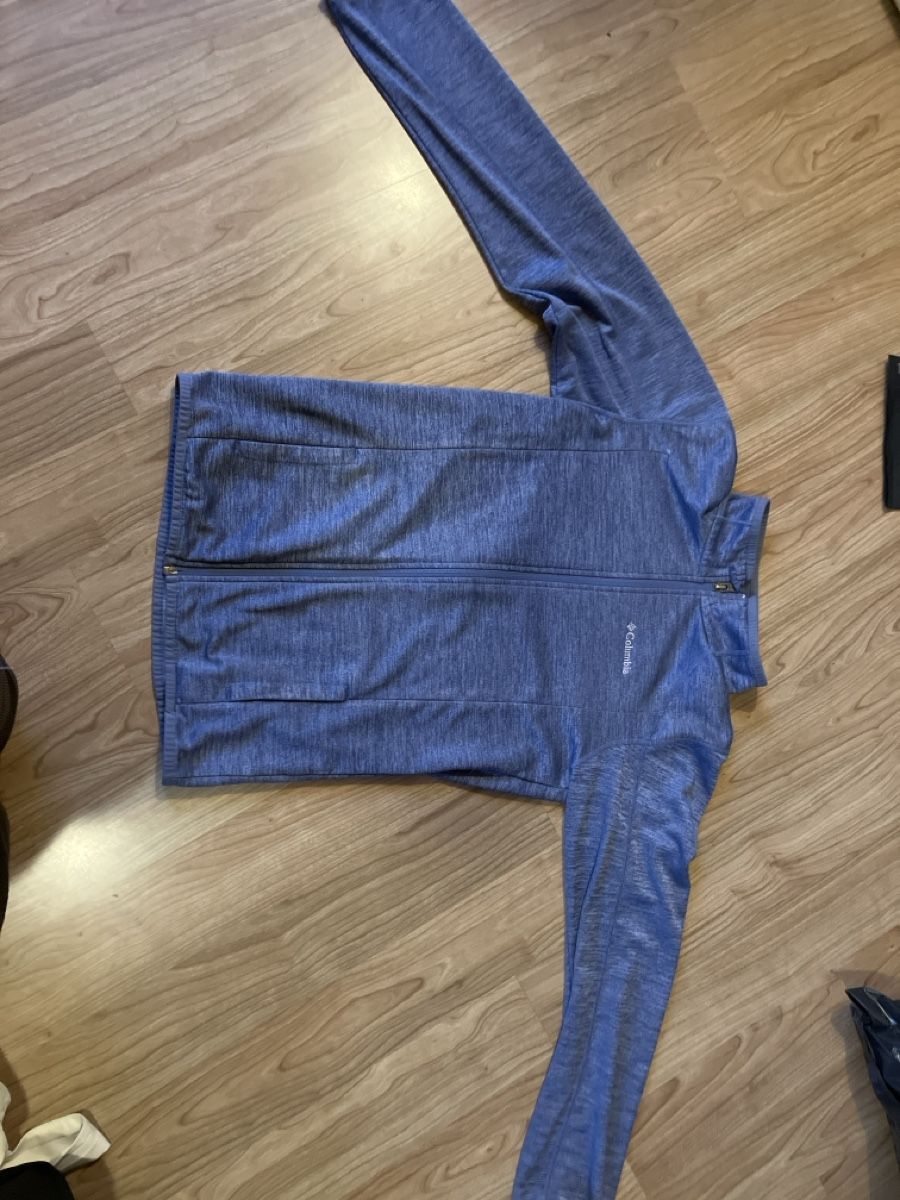 Columbia Jacken: Columbia Trainerjacke, blaumeliert, Grösse S – Gebraucht aus Seewen SO von Aurelie_T