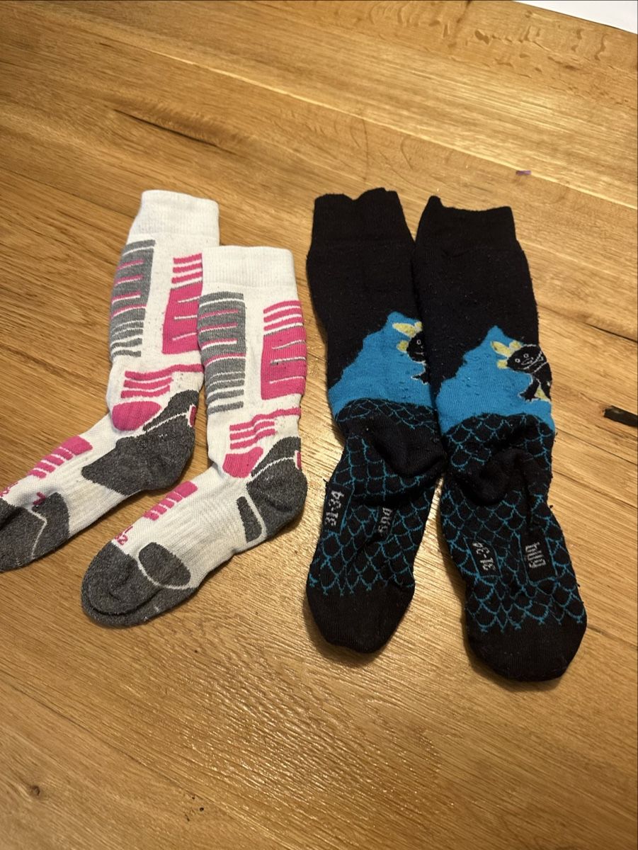 Socken für Kinder: Skisocken 31-34 – Gebraucht aus Wettingen von Sternetaenzerin