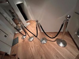 4 Absperrstaender, Chrom-Look, mit Kordel, Top Zustand!