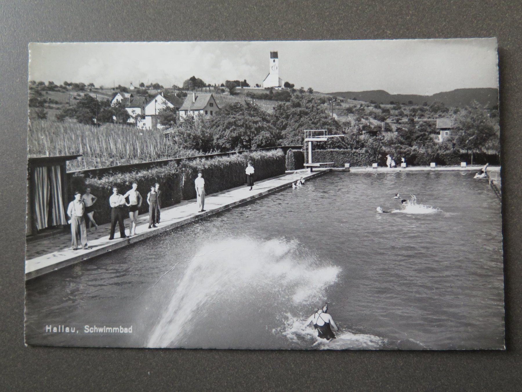Cartes postales: HALLAU - SCHWIMMBAD – D'occasion à Wittenbach par lipasal