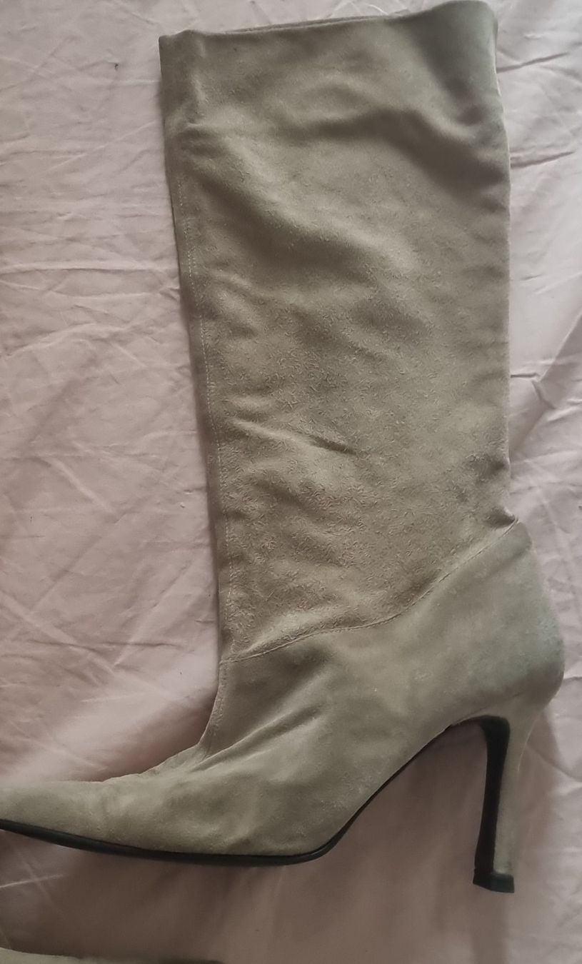 Damenschuhe: Bottes en daim beige clair, pointure 38 – Gebraucht aus Peseux von Seven_life 1