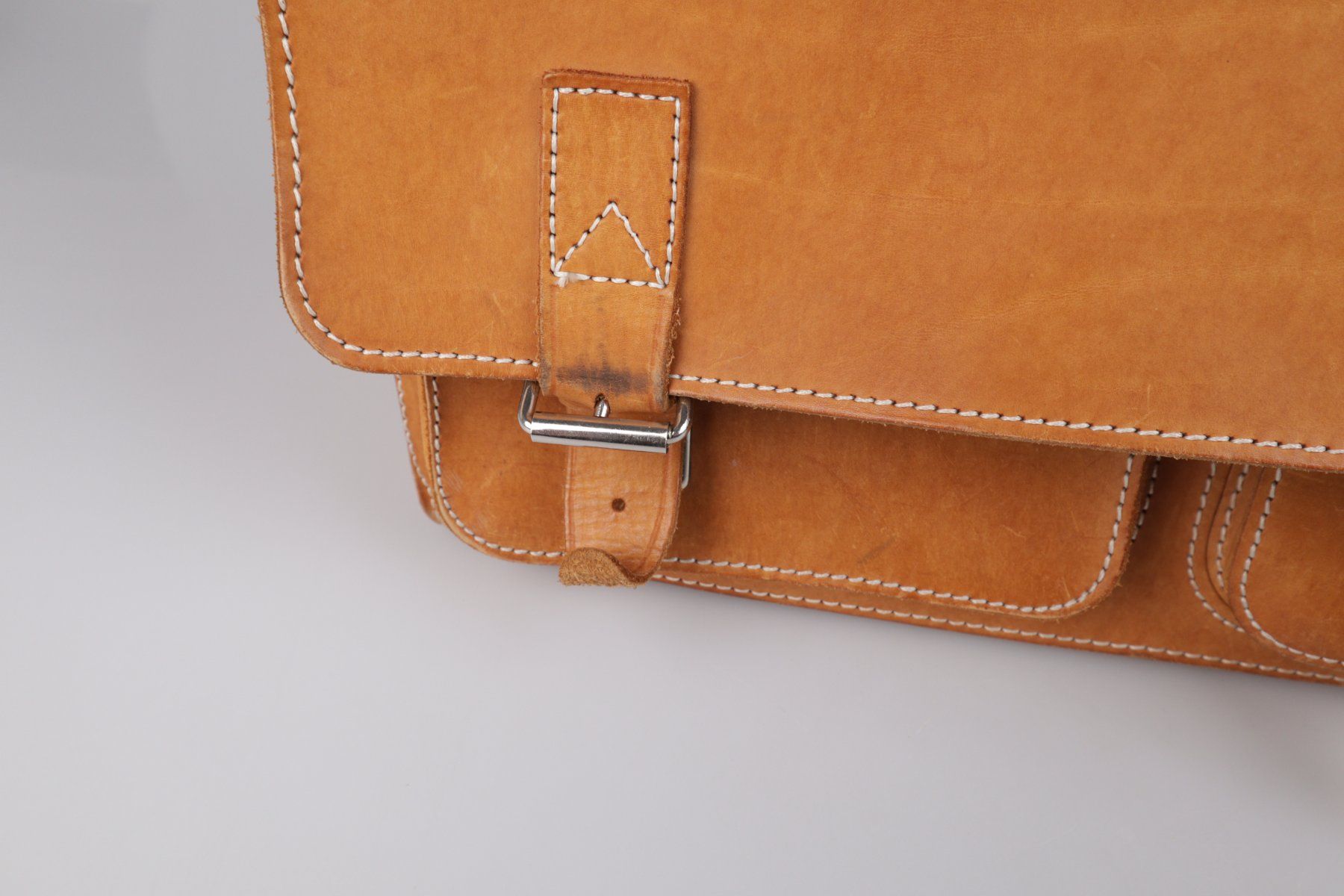 Sacs: Ledertasche Original ruitertassen – D'occasion à Volketswil par brockipfannenstil 4