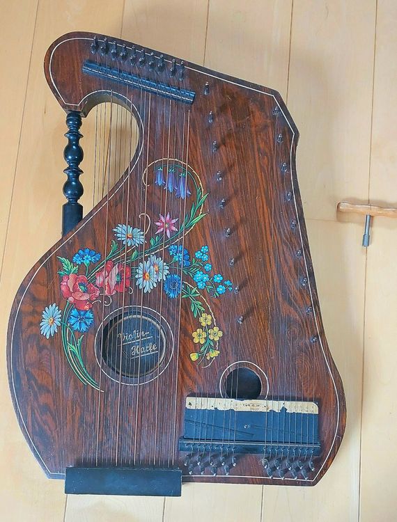 Antik Violinharfe. Alte Mandolinharfe. Saitenmusikinstrument (Gebraucht ...