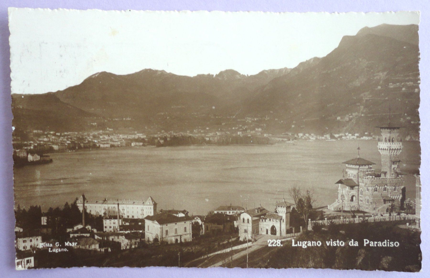 Cartoline postali: Lugano visto da Paradiso – Difettoso da Fétigny venduto da Billy2miny