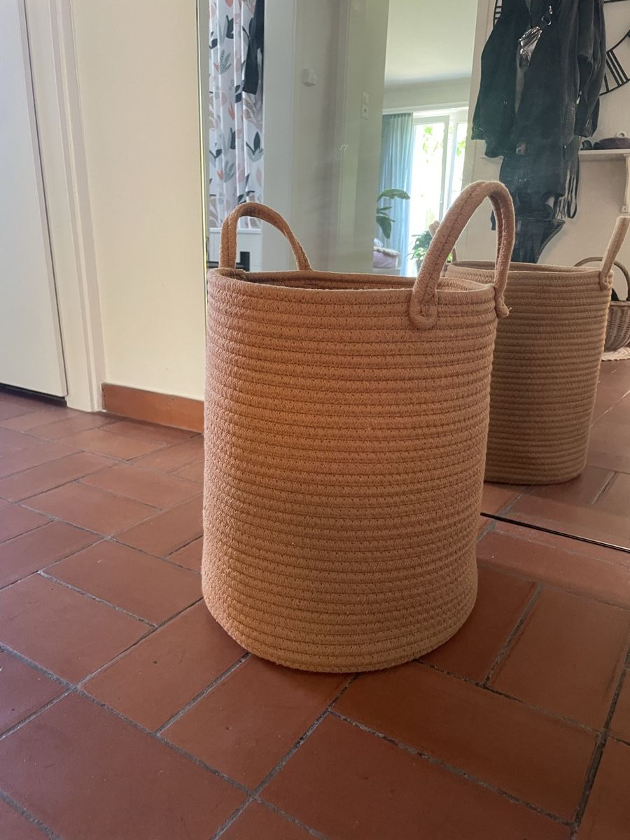 Autres articles pour la maison: Deko Korb Senfgelb – D'occasion à Zürich par a.bertogg