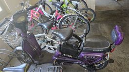 Elektro Roller Elite violett mit Korb