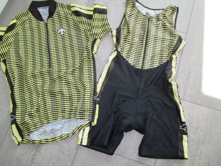 Velo Trikot mit Overall, DESCENTE, schwarz/gelb, Gr. M