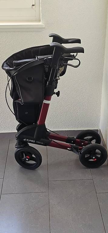 Gehhilfen: Topro Rollator Rot – Gebraucht aus Emmen von RaNKeAo51 2