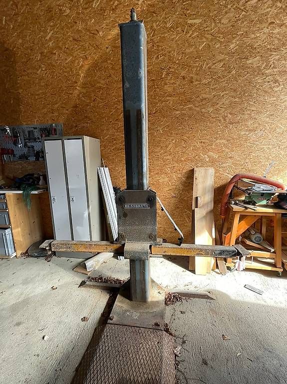 Piattaforme elevatrici & Crick: Autolift Hebebühne – Usato da Detligen venduto da liliputco