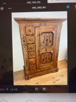 Bauernschrank, im Stil traditioneller Bauernmaler