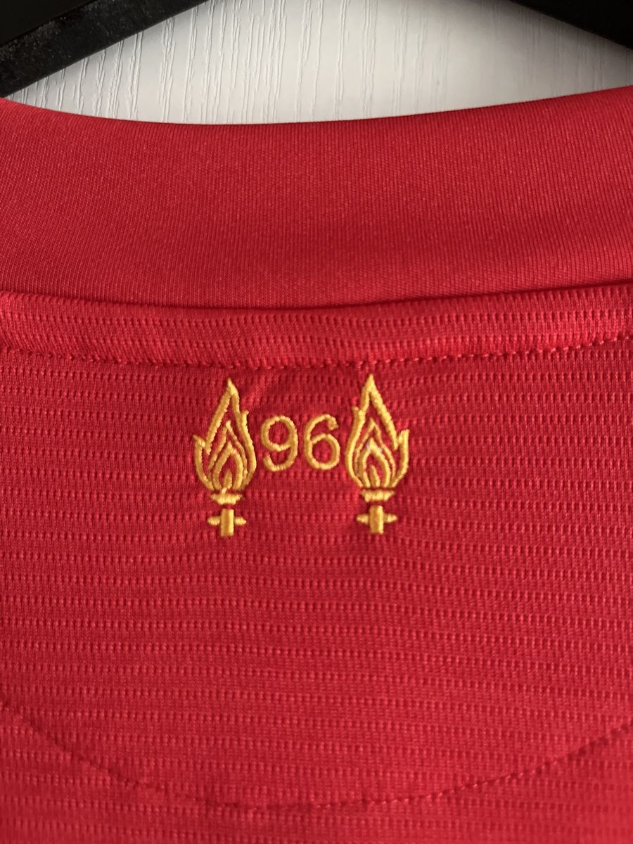 Canottiere & Pantaloni: Liverpool Trikot Gerrard – Usato da Vogelsang AG venduto da mae_lbs5 2