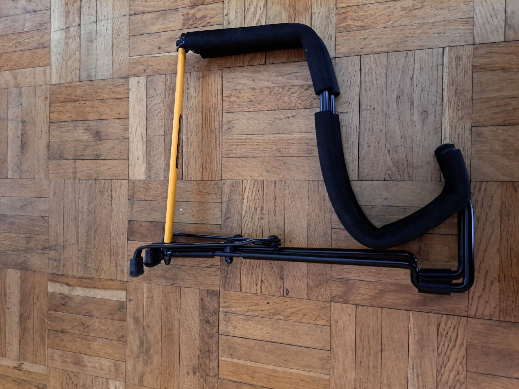 Thomann Strumenti musicali: Support pliable guitare électrique – Usato da Biel/Bienne venduto da hug94 2