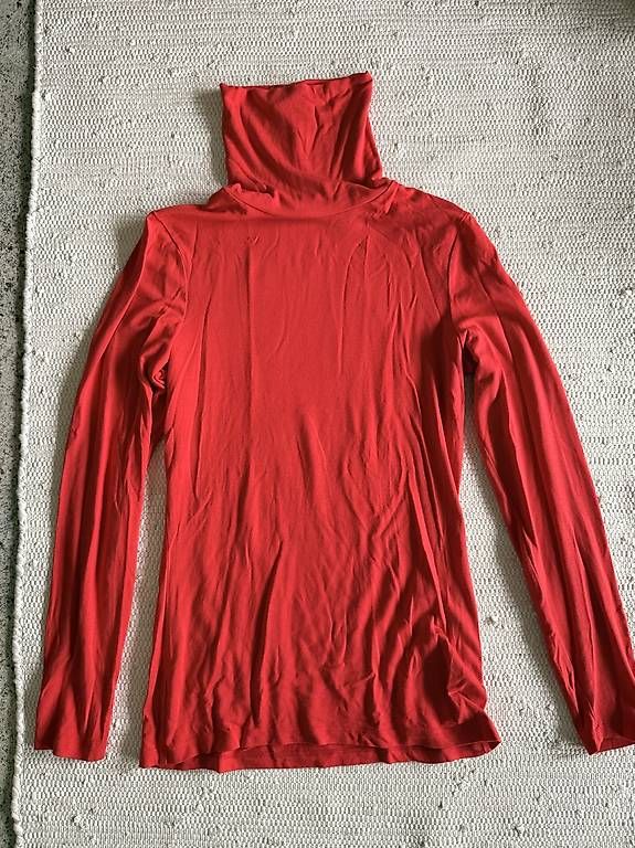Pullover & Sweatshirts: Neuwertiger Rollkragen Pullover Hessnatur – Gebraucht aus Zug von julialbi