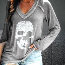 ☠️ Entdecke das coole "Skull" Langarm Sweatshirt! ☠️💫