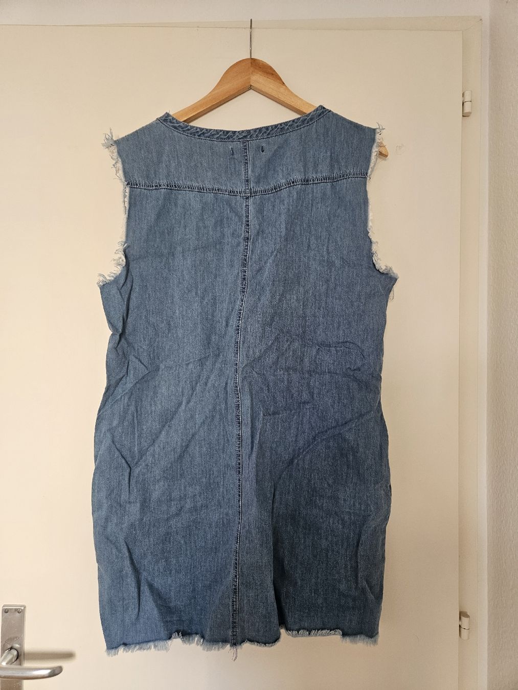 Vestiti: Robe en jean Missguided à lacets taille M – Usato da Mühleberg venduto da Eliboub 3