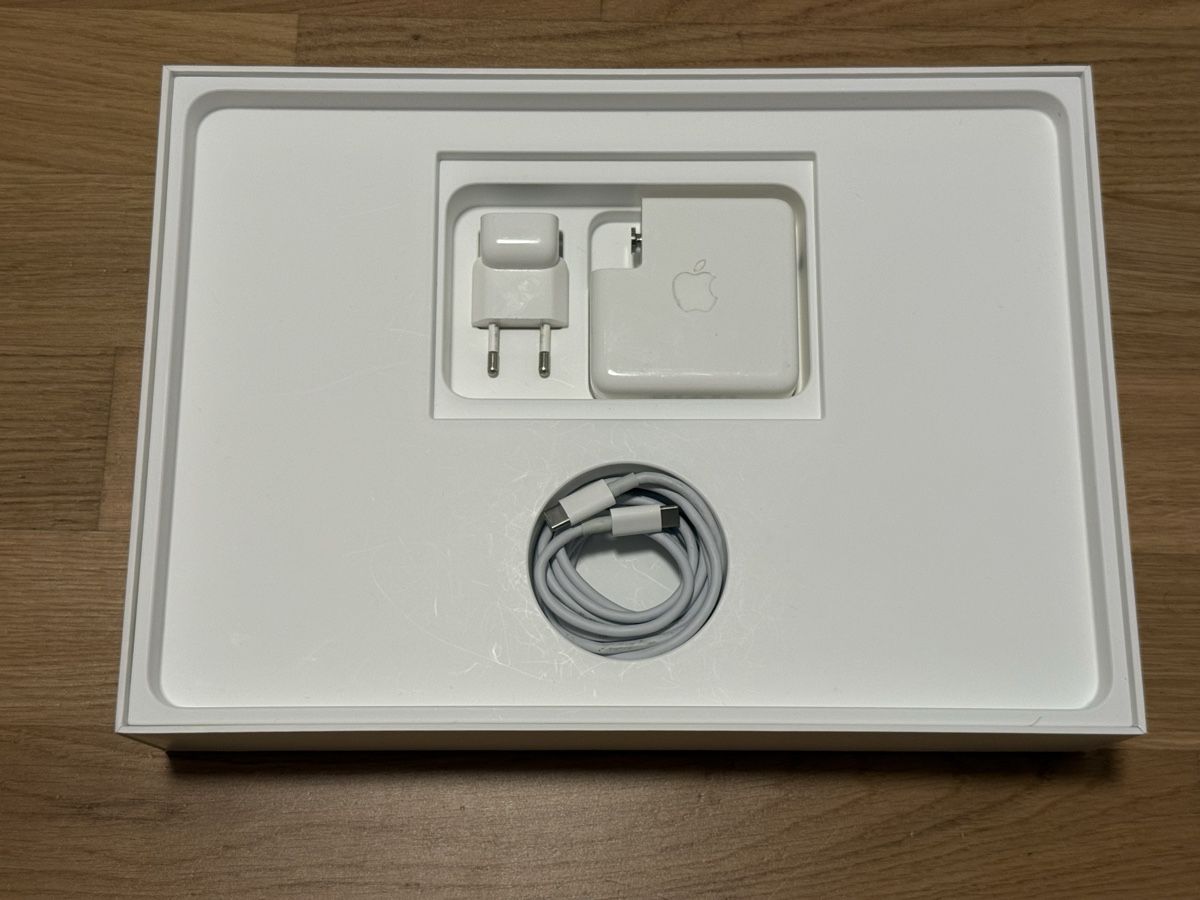Apple Notebook: Macbook Pro 13 Zoll Intel Core i5 2016 – Usato da Buchs SG venduto da JohnsonRay 4