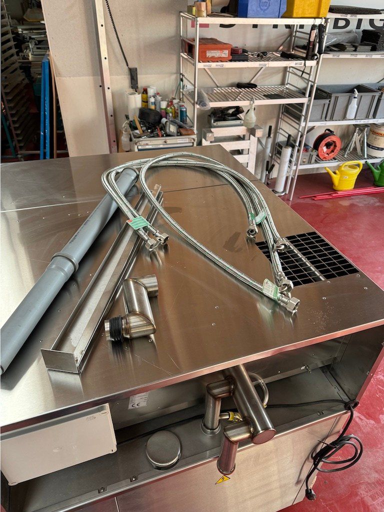 Hugentobler Elettrodomestici da cucina: Gastro Steamer B611I Mod. RP E0611IA – Usato da Wilen b. Wil venduto da Kuss03 3