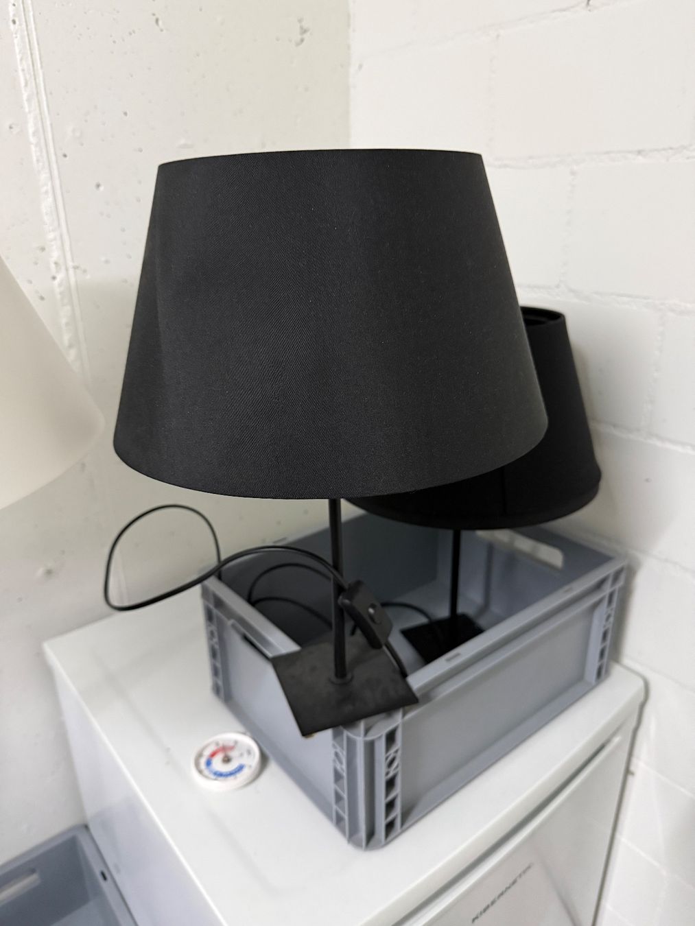 Lampade: Nachttisch Lampe (2 Stück) – Nuovo (secondo la descrizione) da Eschenz venduto da MARQSEC
