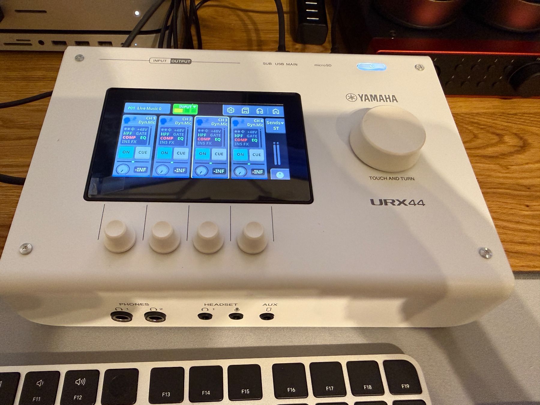 Attrezzatura per studi di registrazione: Yamaha URX44C Audio Interface - Top Zustand – Nuovo e nell'imballaggio originale da Rupperswil venduto da kaiszielasko94