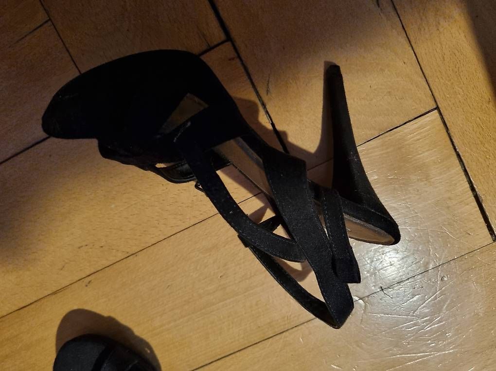 Scarpe da donna: Chaussures à talons, taille 37, neuves. – Usato da La Chaux-de-Fonds venduto da zaza.zaza