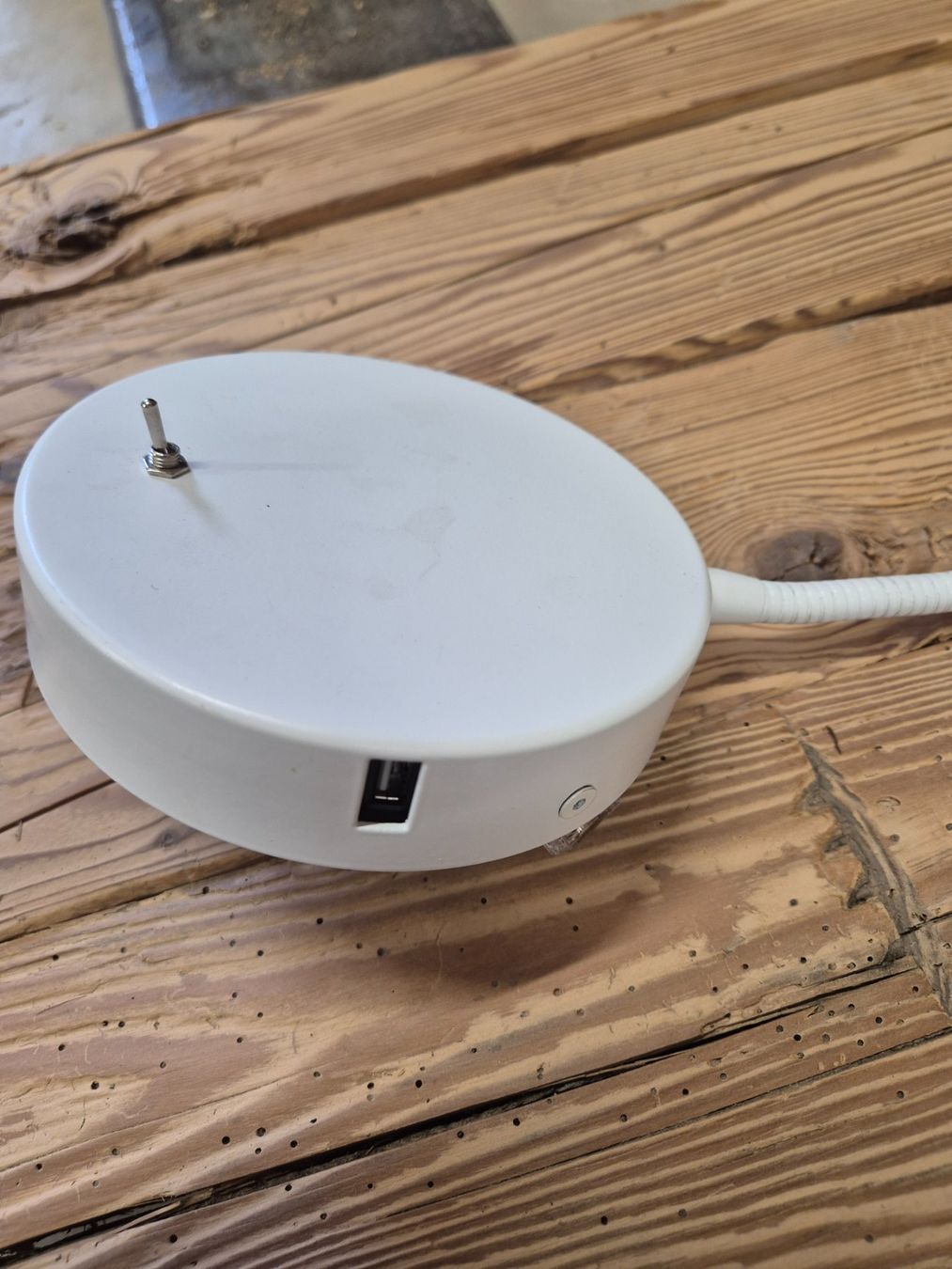 Lampade: LED Leselampe weiss mit USB – Usato da Meierskappel venduto da larissa6 1