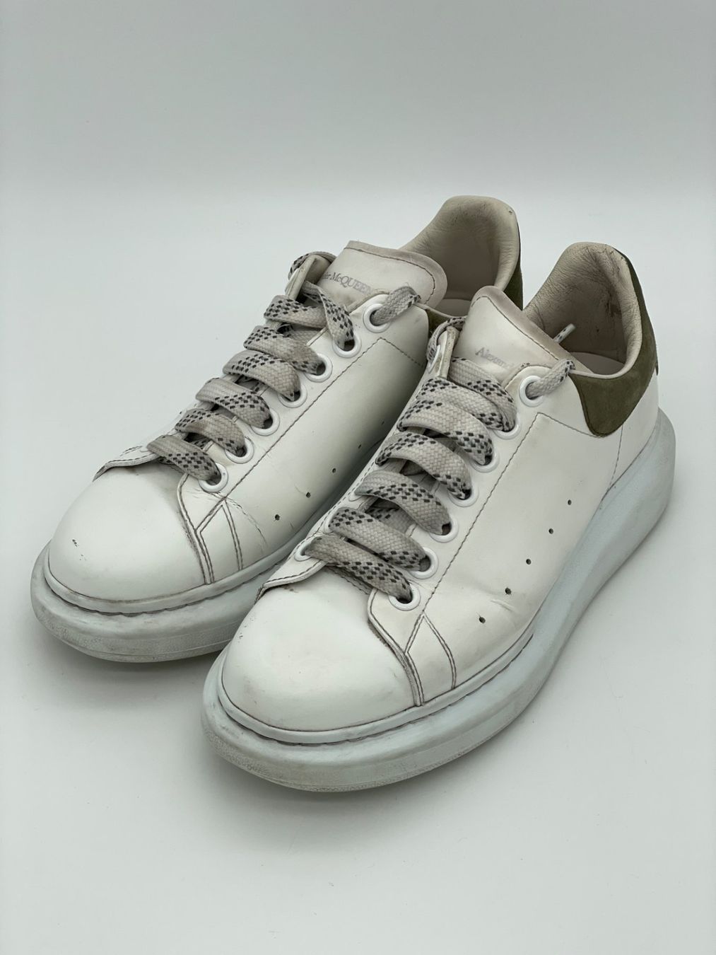 Alexander Mcqueen Scarpe da donna: Alexander McQueen Oversized Platform Sneaker EU 38 Weiß – Usato da Zürich venduto da shoe_shop 2