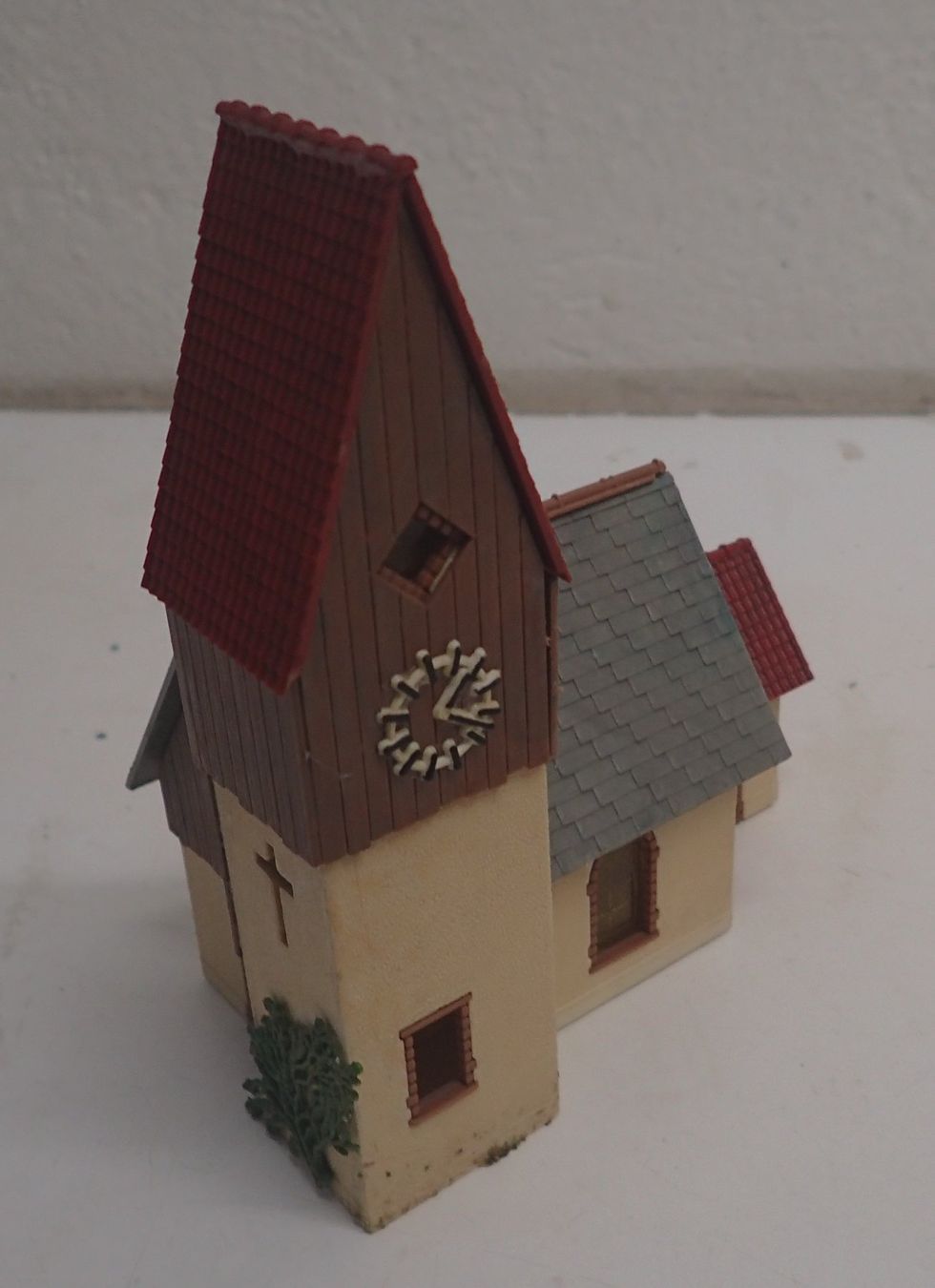 Faller Modelleisenbahnen: H0 Faller - Kirche / Eglise – Gebraucht aus Lausanne von Biquette6 2