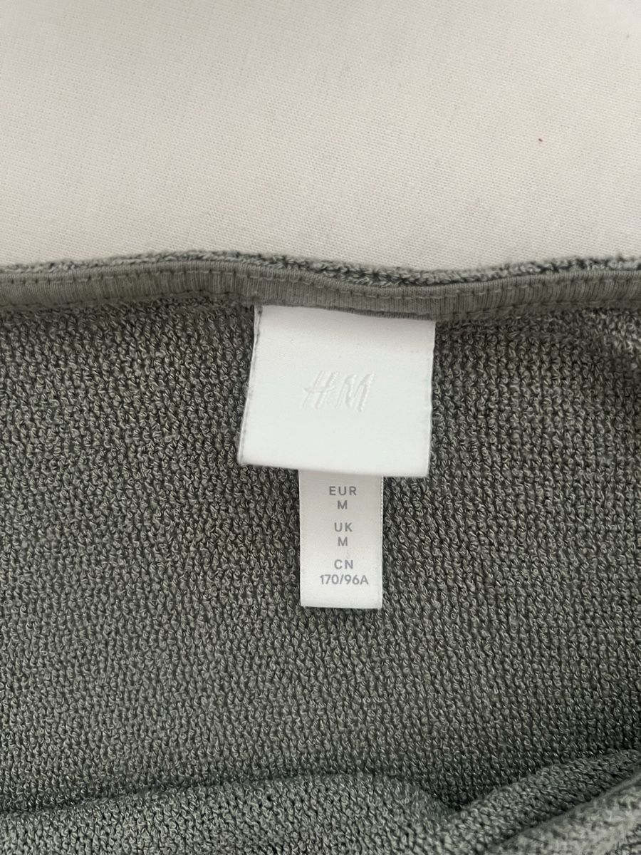 H&M Pullover & Sweatshirts: Pullover H&M grün Grösse M – Gebraucht aus Stetten AG von Kerstin_W 1