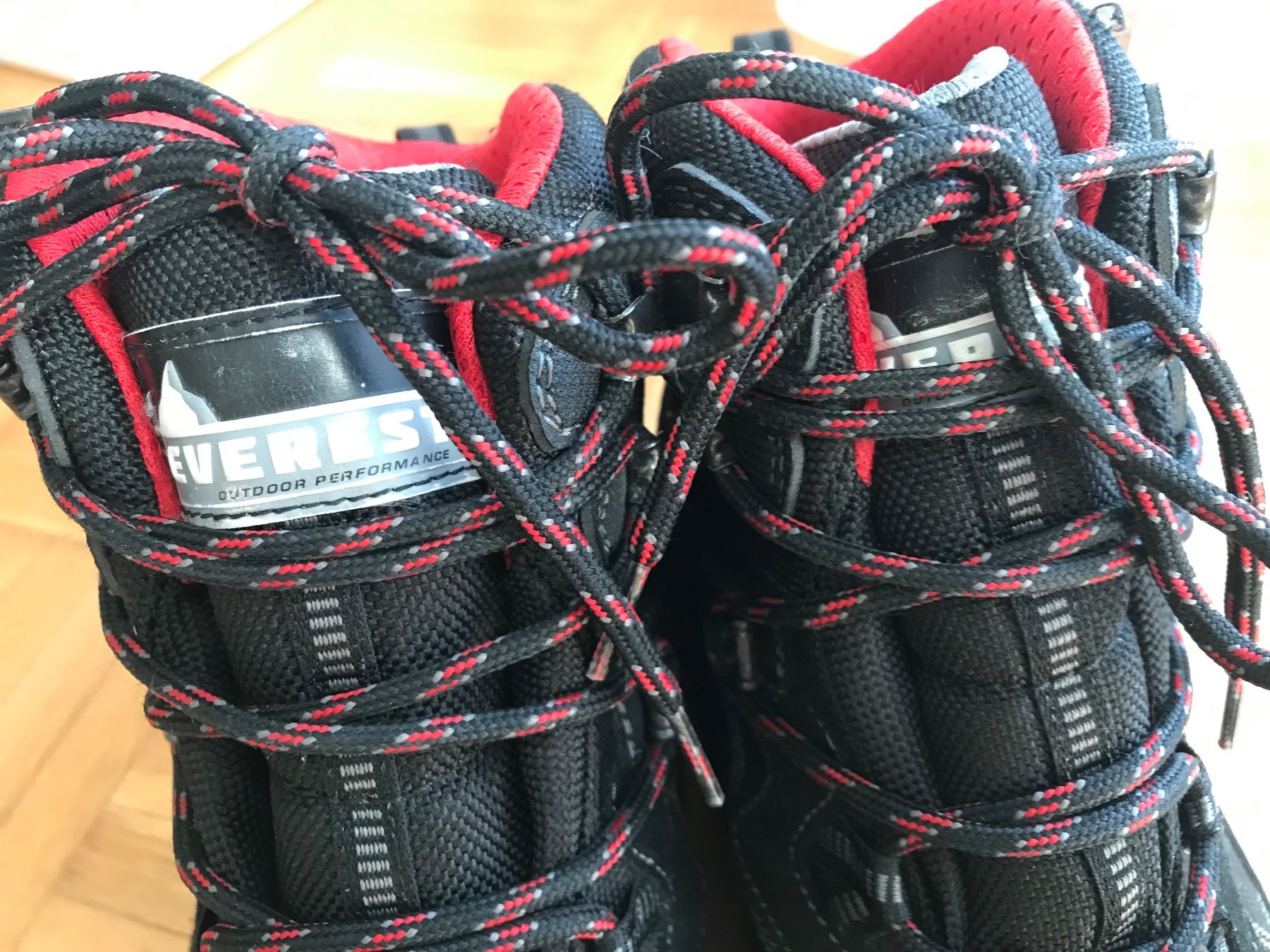 Everest Scarpe da uomo: Wanderschuh Trekkingschuh von Everest Grösse 43 – Usato da Emmenbrücke venduto da Hathor123 5