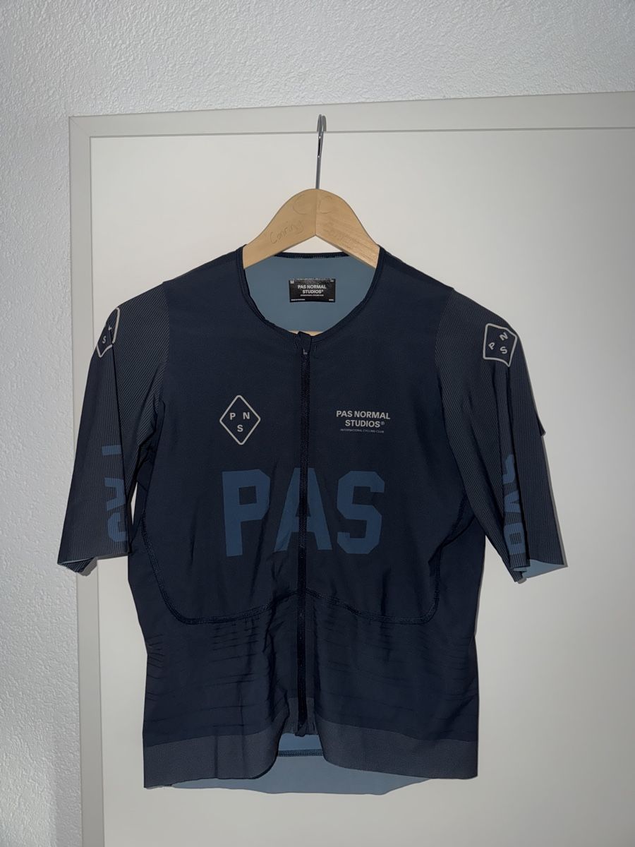 Pas Normal Studios Maillots de corps & Pantalons: Pas Normal Studios PAS Mechanism Pro M – D'occasion à Basel par Sharki_