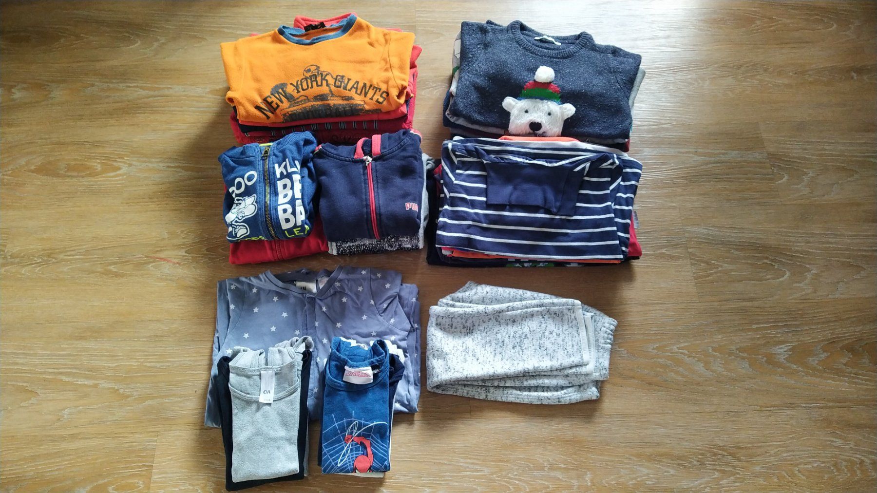 Kleiderpakete & -sets: Kleiderpaket gr. 104 – Gebraucht aus Kappel SO von teiger83