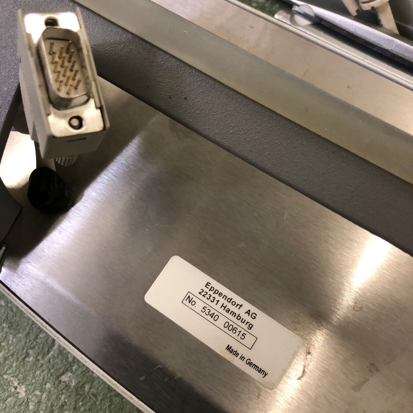 Console: Konsole / Steuercomputer für Eppendorf PCR – Difettoso da Hinterkappelen venduto da atomschnee 5