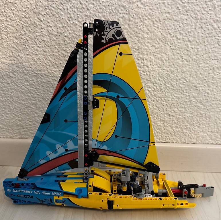 Lego Giocattoli: Lego Technic Rennyacht 42074 – Usato da Oberbipp venduto da lau_xyb2
