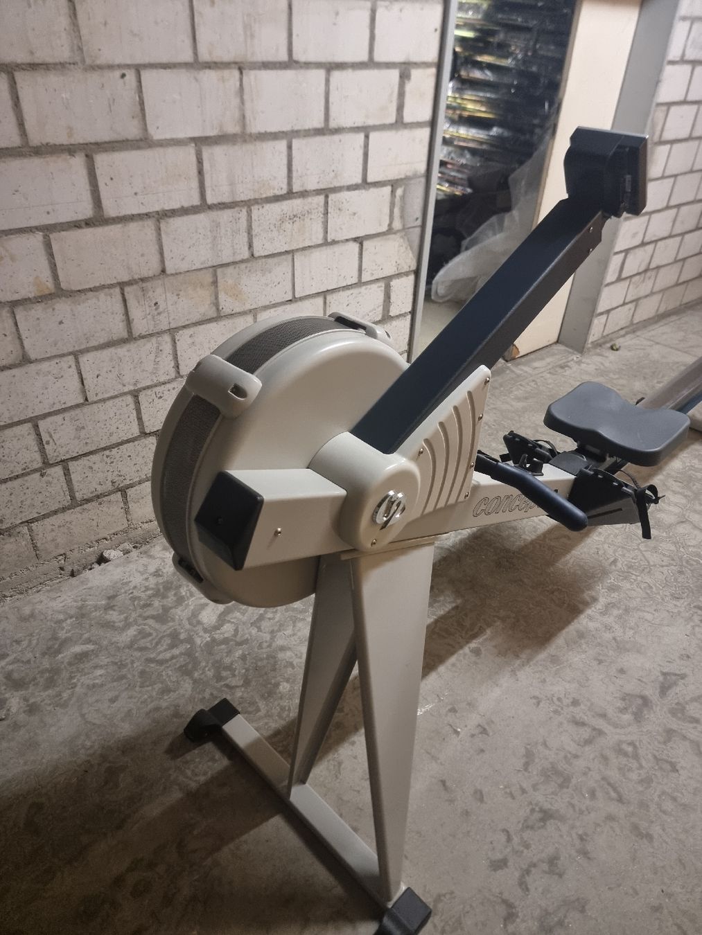 Concept 2 Hometrainer: Rudergerät Concept2 PM4 – Usato da Aarau venduto da Aboudx 3