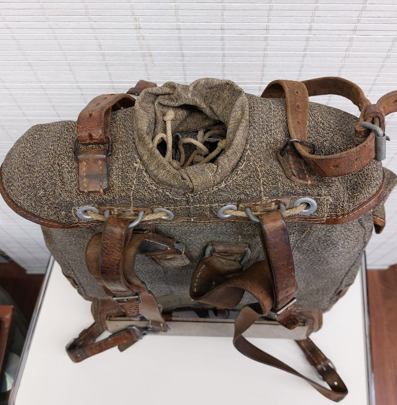 Schweizer Armee Zaini: Alter Militärrucksack – Usato da Emmen venduto da Brockofsky 3